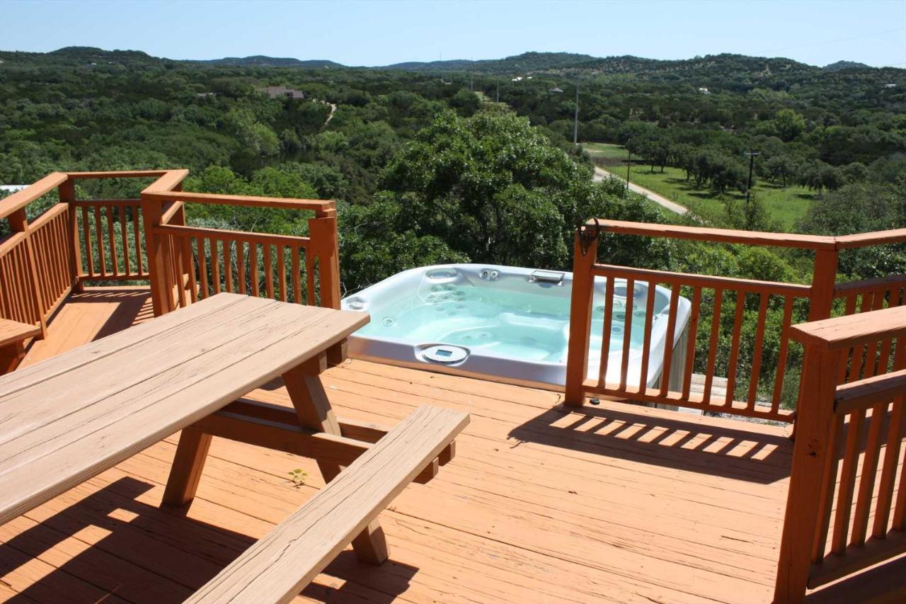 Rockin' B Ranch Bluff House Hotell Pipe Creek Exteriör bild