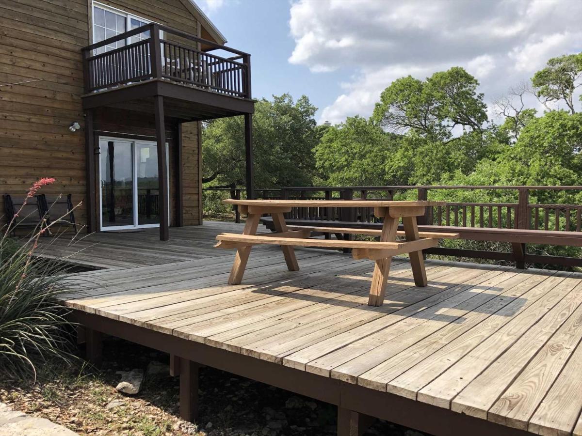 Rockin' B Ranch Bluff House Hotell Pipe Creek Exteriör bild